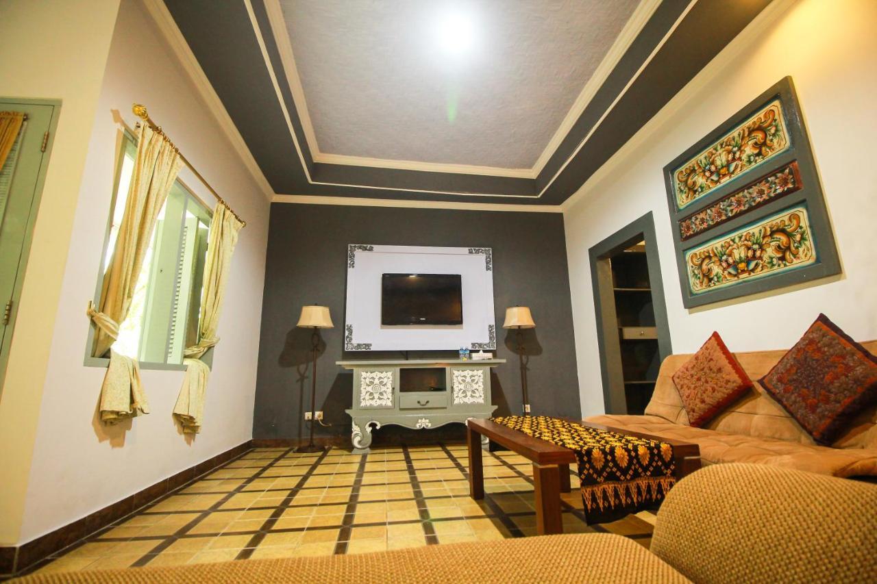 Sendok Hotel Mangsit Exteriör bild