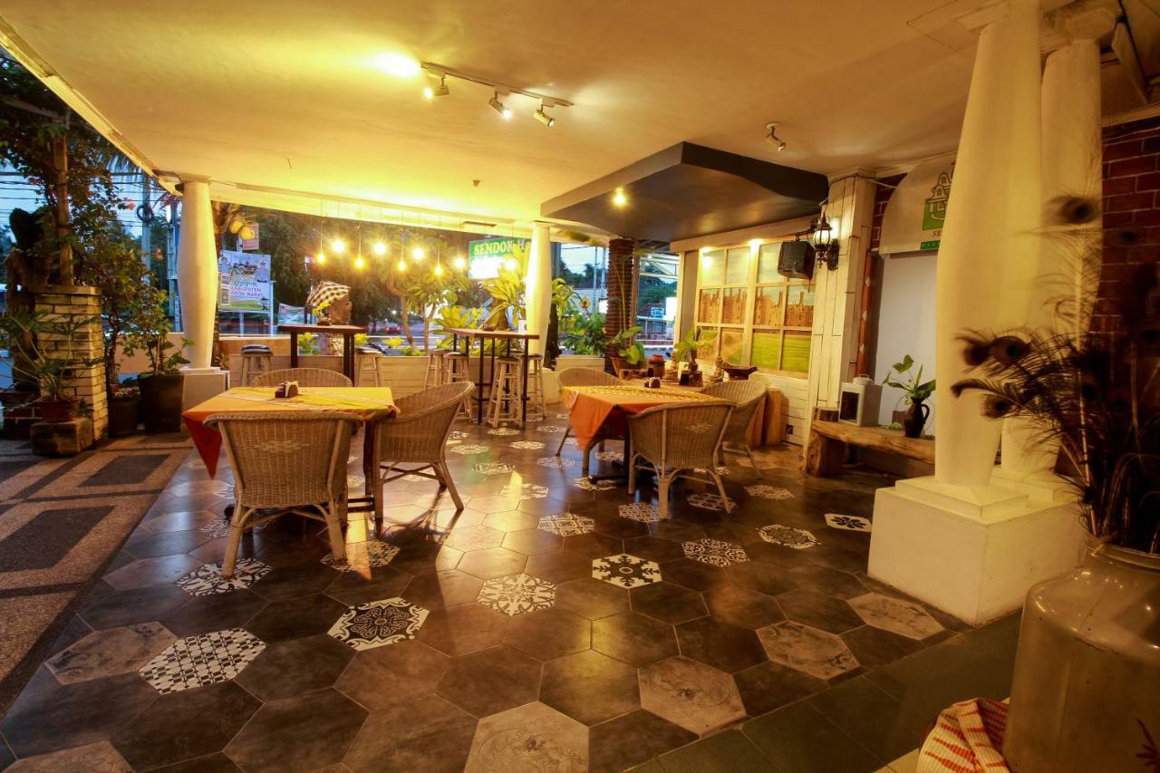 Sendok Hotel Mangsit Exteriör bild